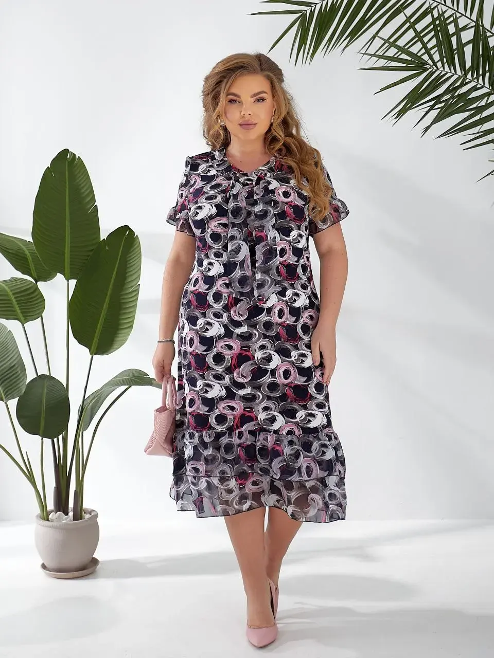 Стильное платье