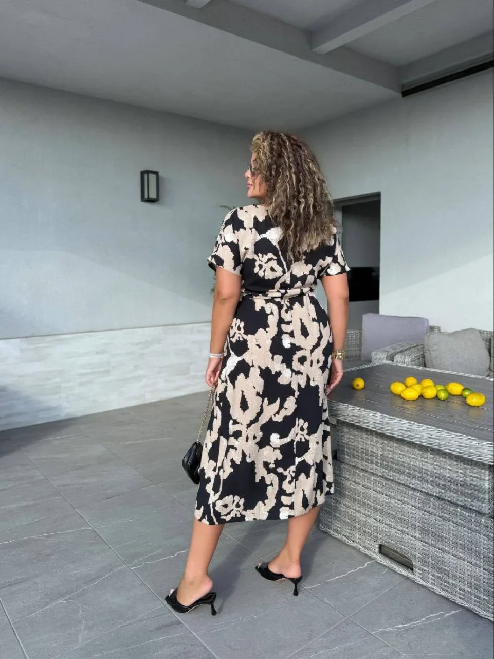 Стильное платье